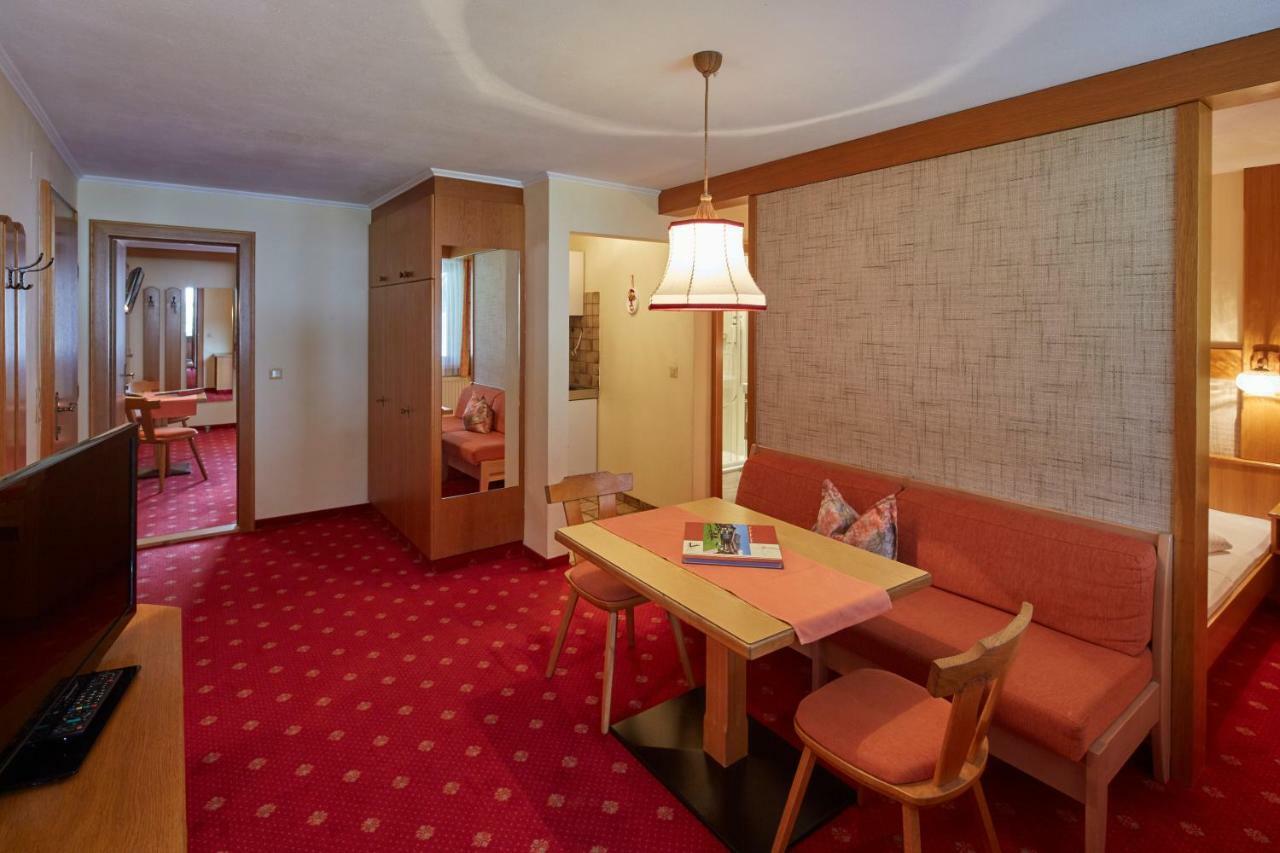 Wanderpension - Garni Rief - Adults Only Tannheim Exterior foto